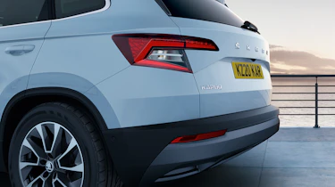 Skoda Karoq SE Drive rear