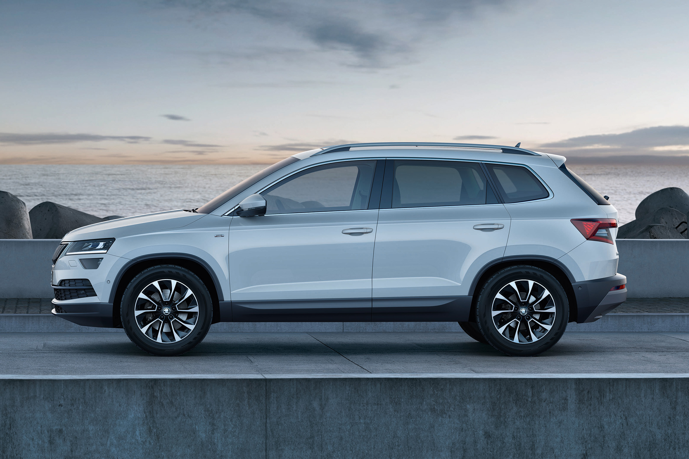 Skoda Karoq SE Drive side view