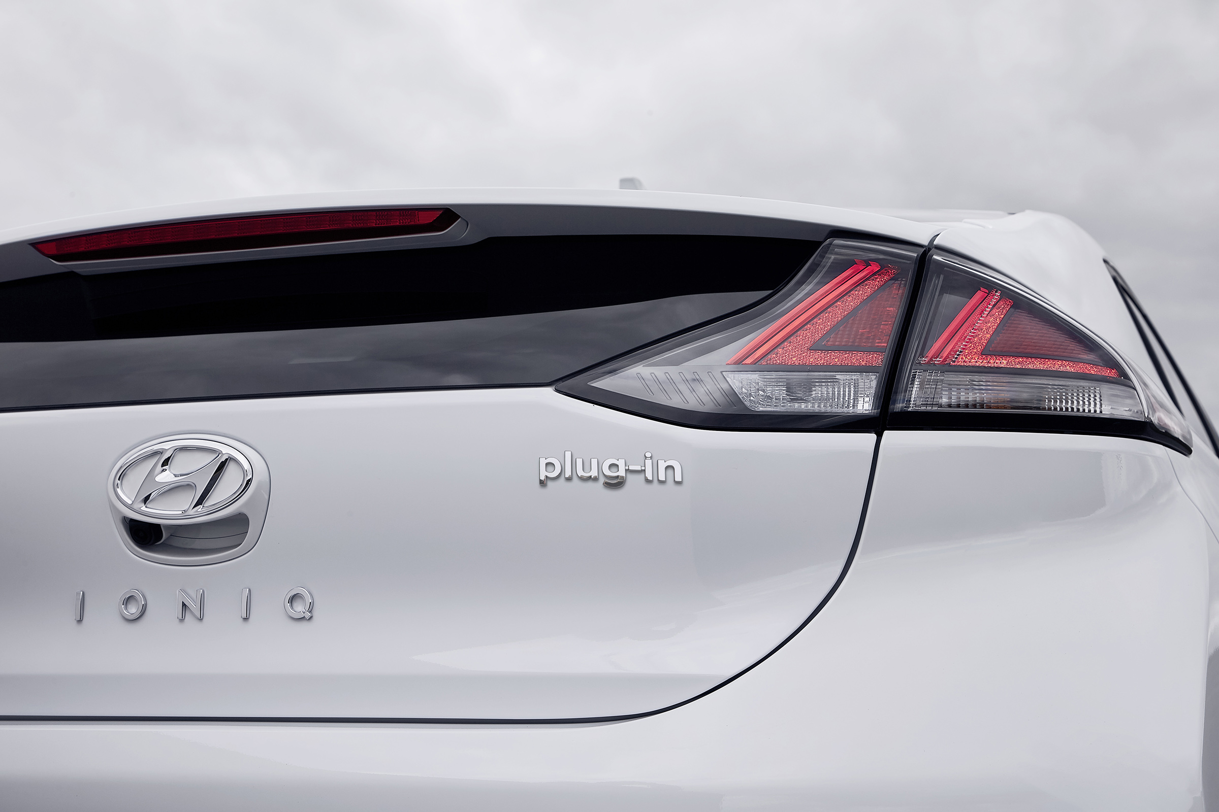 Hyundai Ioniq Plug-in Hybrid tail-light