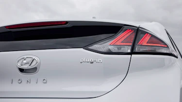 Hyundai Ioniq Plug-in Hybrid tail-light
