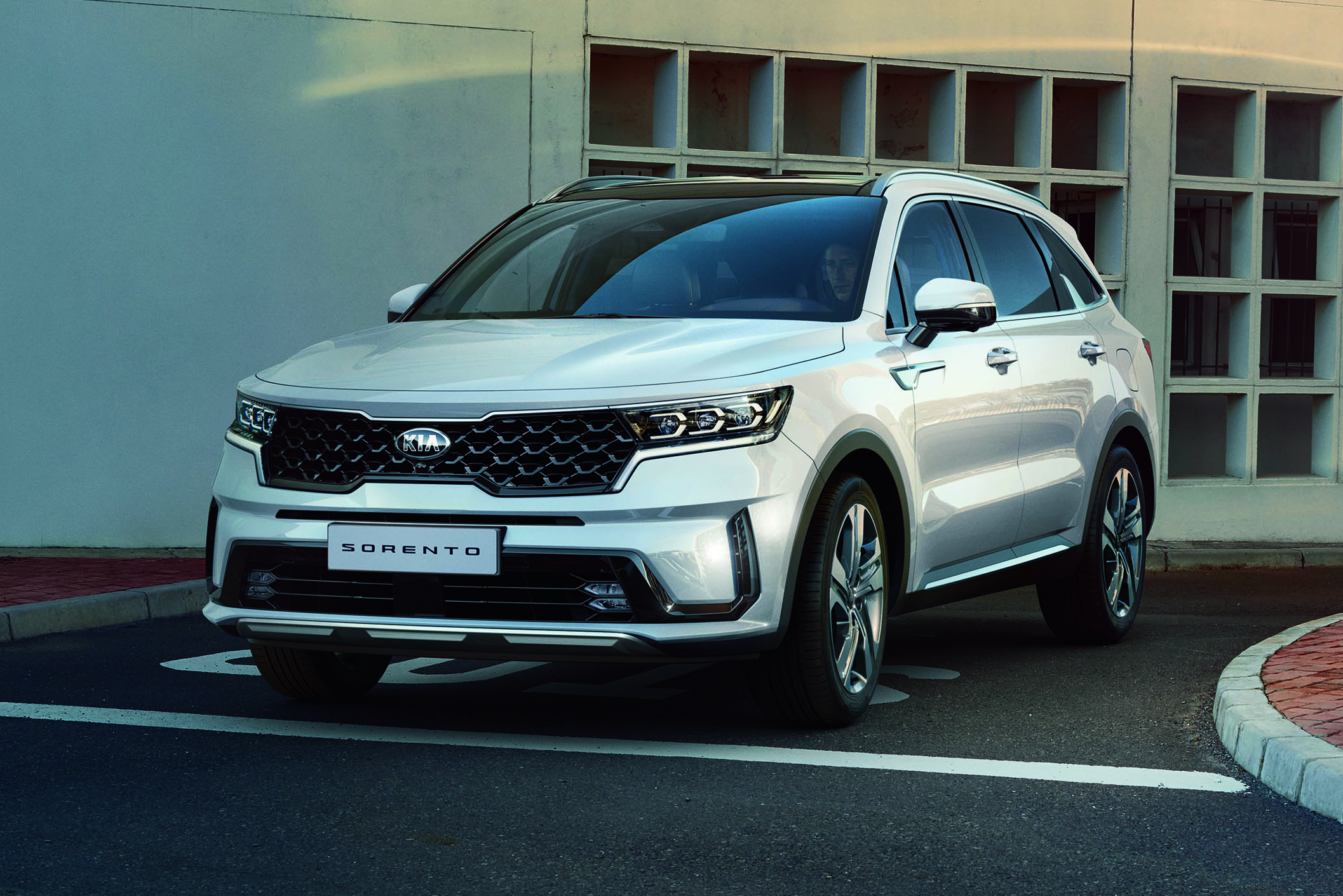 2020 Kia Sorento SUV - front 3/4 view