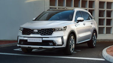 2020 Kia Sorento SUV - front 3/4 view