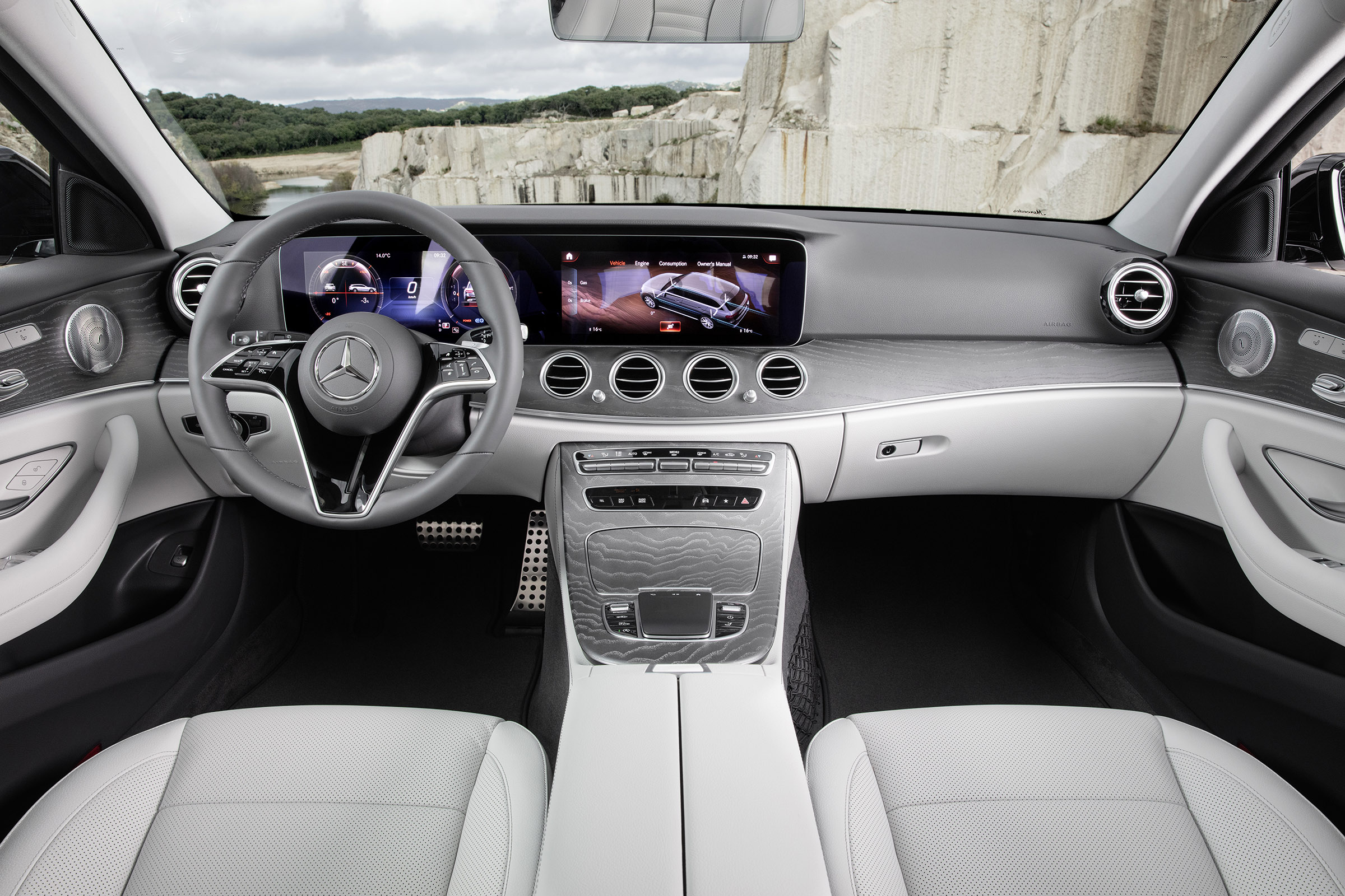 Mercedes E-Class All-Terrain interior