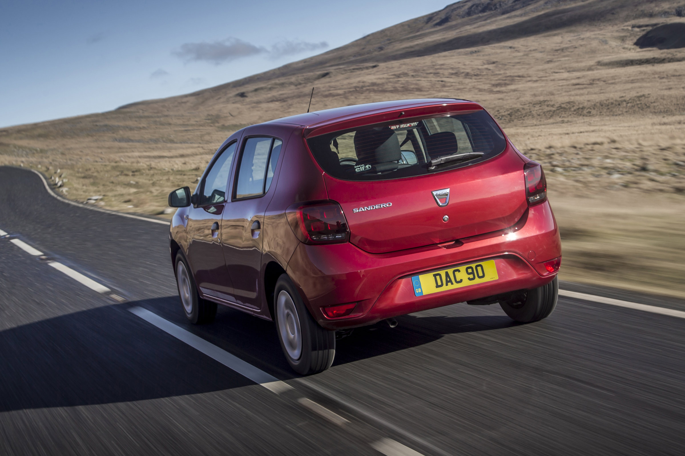 Dacia Sandero hatchback rear 3/4 tracking