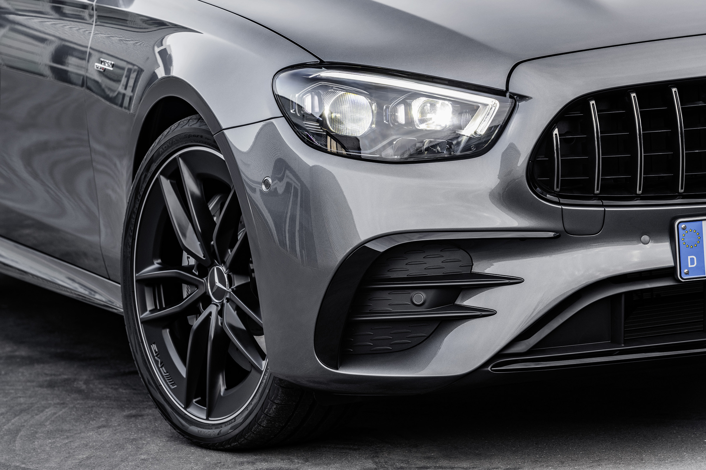 Mercedes-AMG E53 front end detail