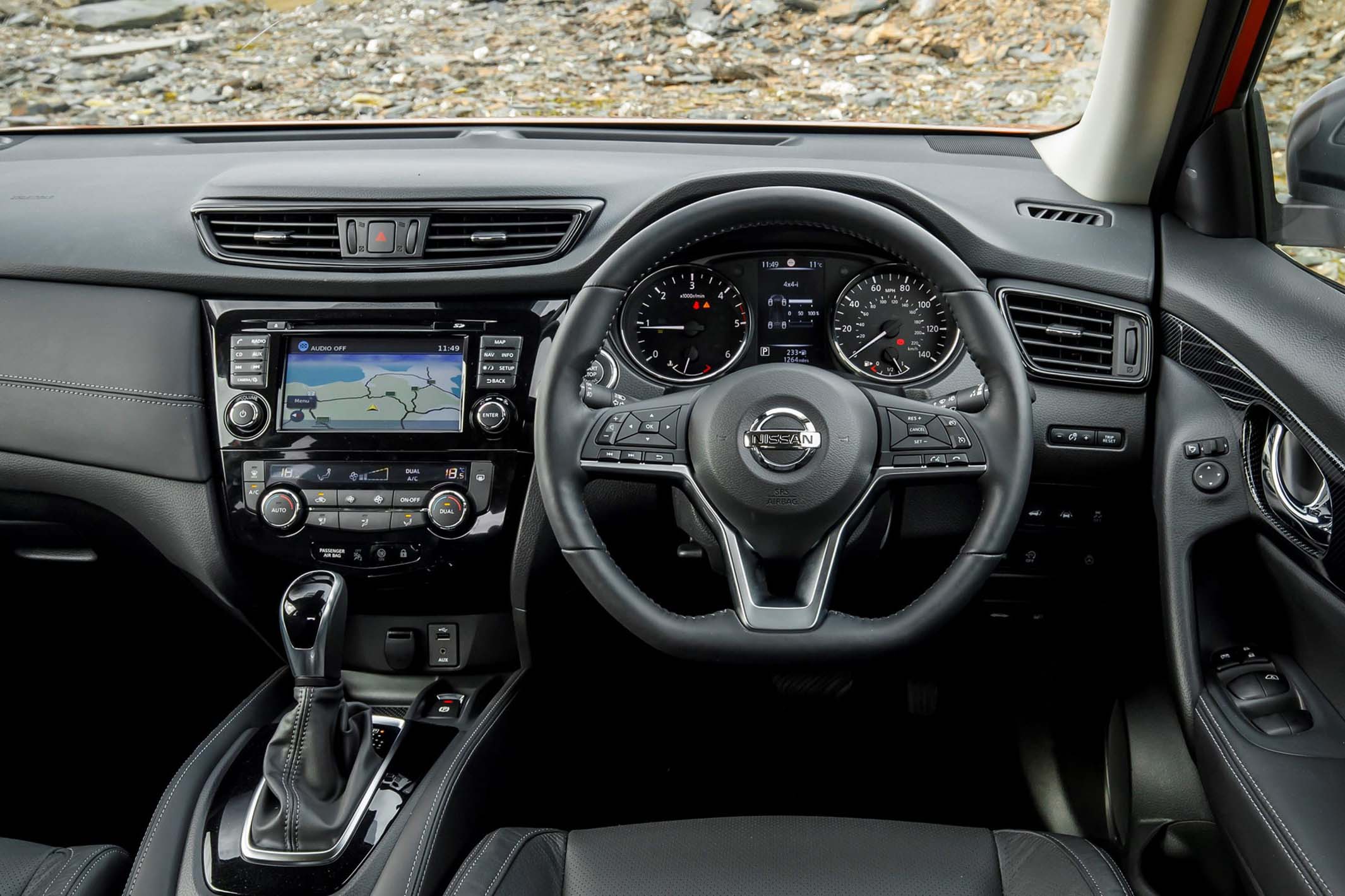 2017 Nissan X-Trail - dashboard
