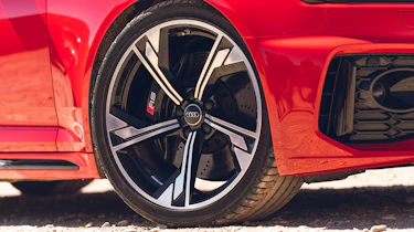 Audi RS4 Avant estate alloy wheels