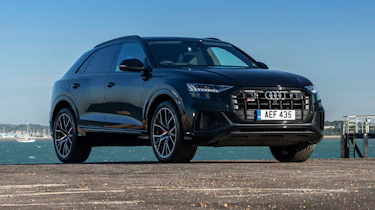 Audi SQ8 - front 3/4 view static