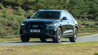 Audi SQ8 - front 3/4 view passing