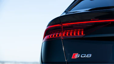 Audi SQ8 - tail-light and badge