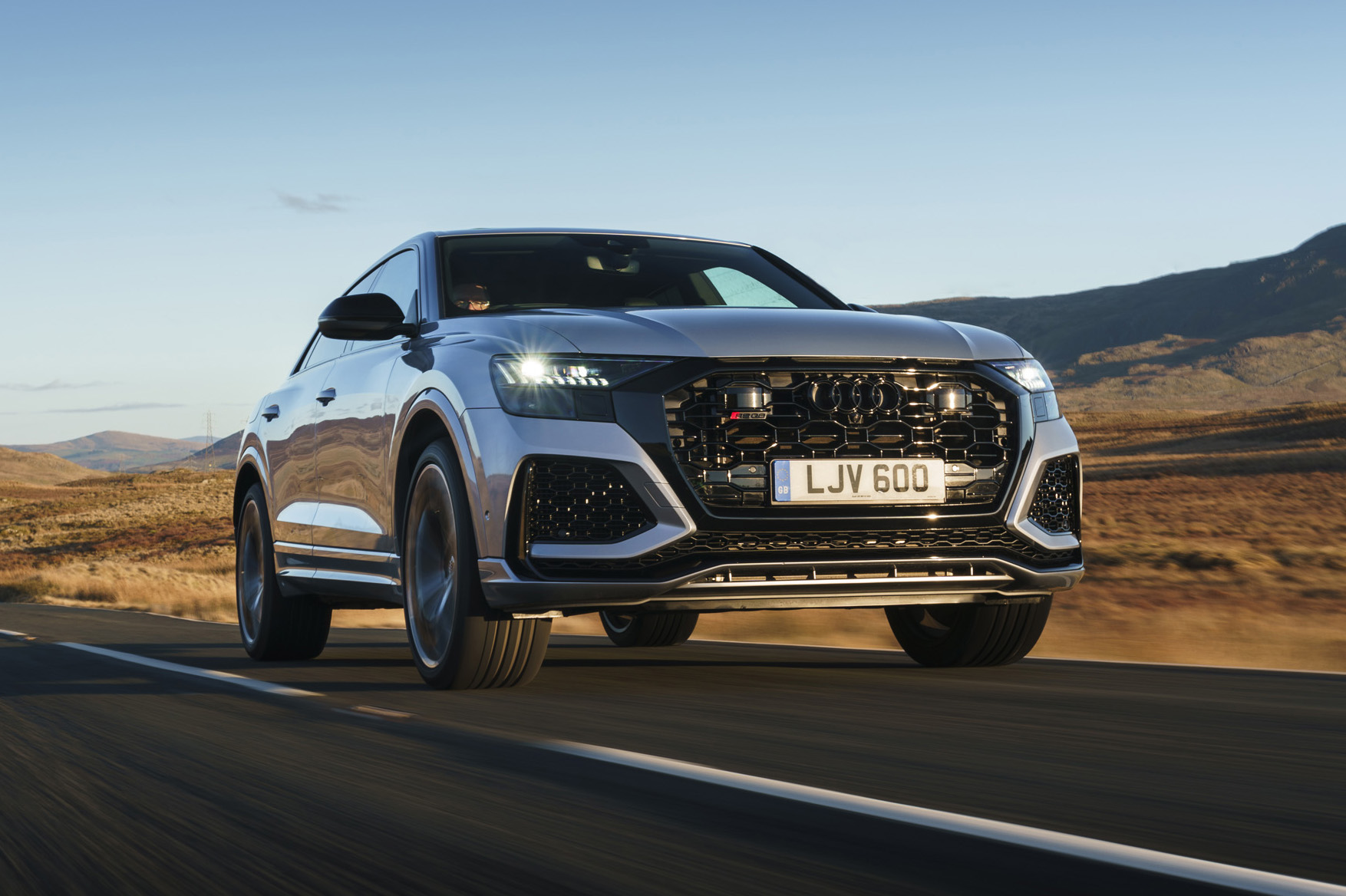 Audi RS Q8 SUV - front 3/4 dynamic low 