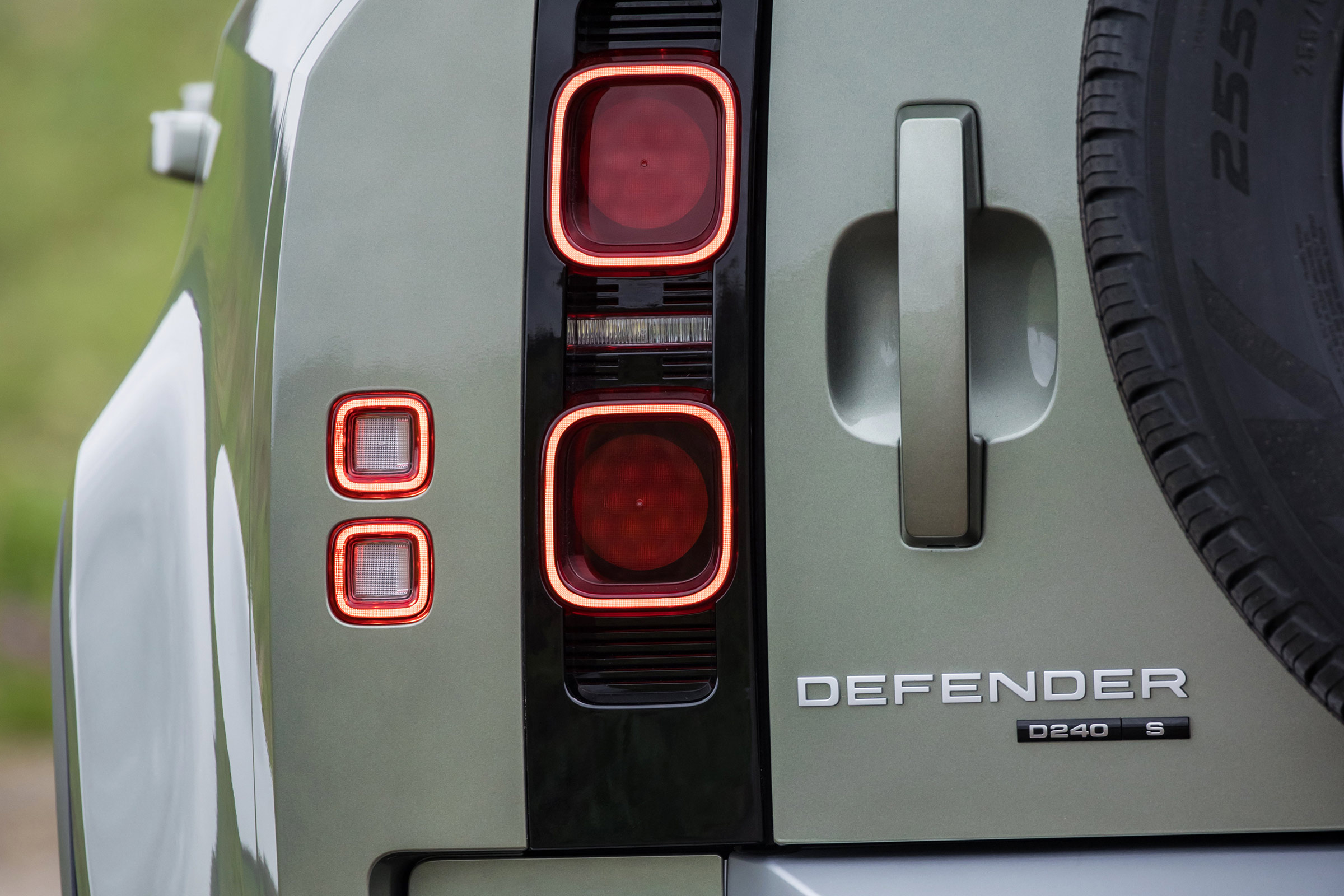 Land Rover Defender SUV rear lights