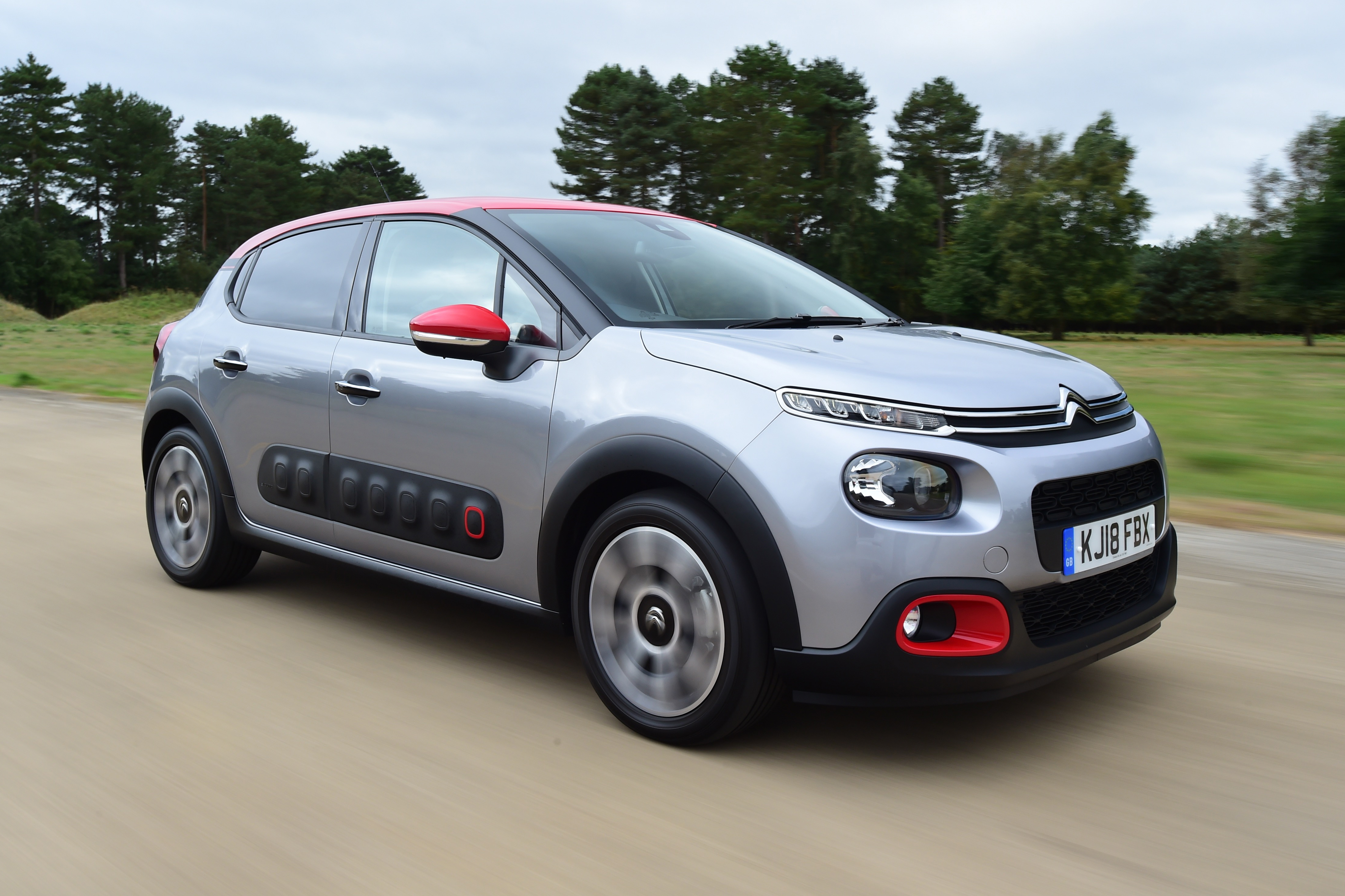 Citroen C3 - front 3/4 dynamic 
