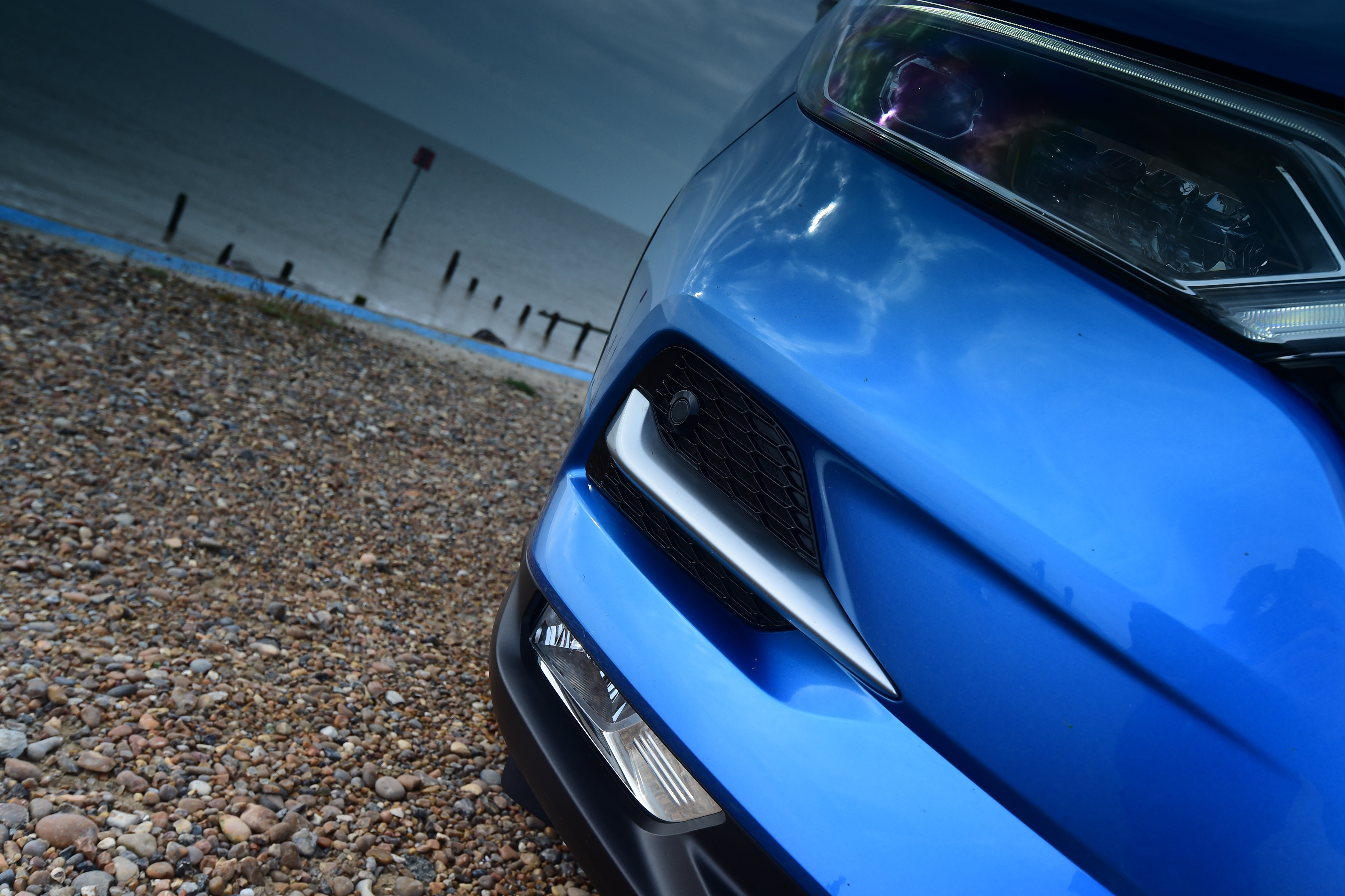 Nissan Qashqai - front bumper close 
