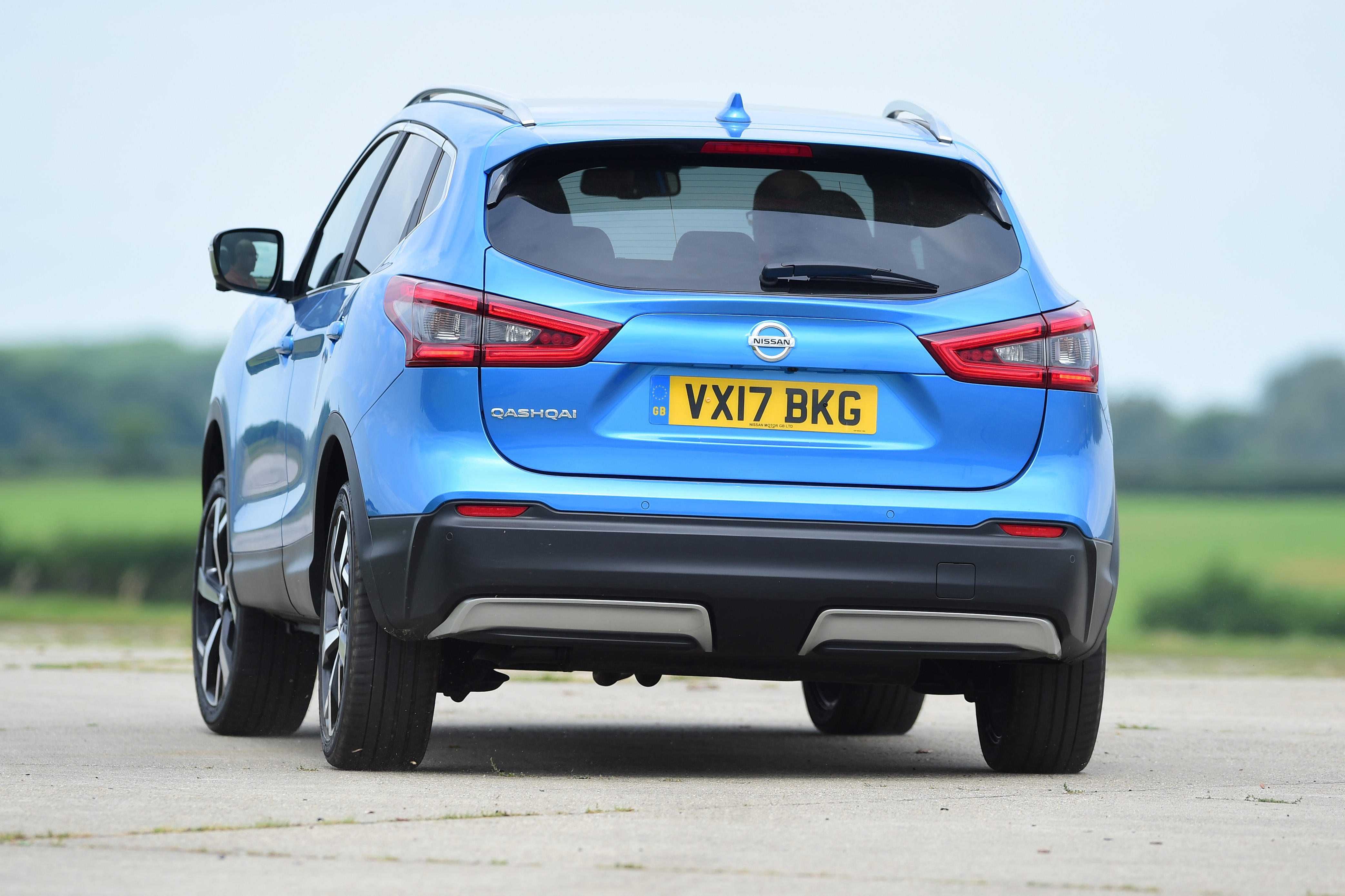 Nissan Qashqai - rear 3/4 dynamic 