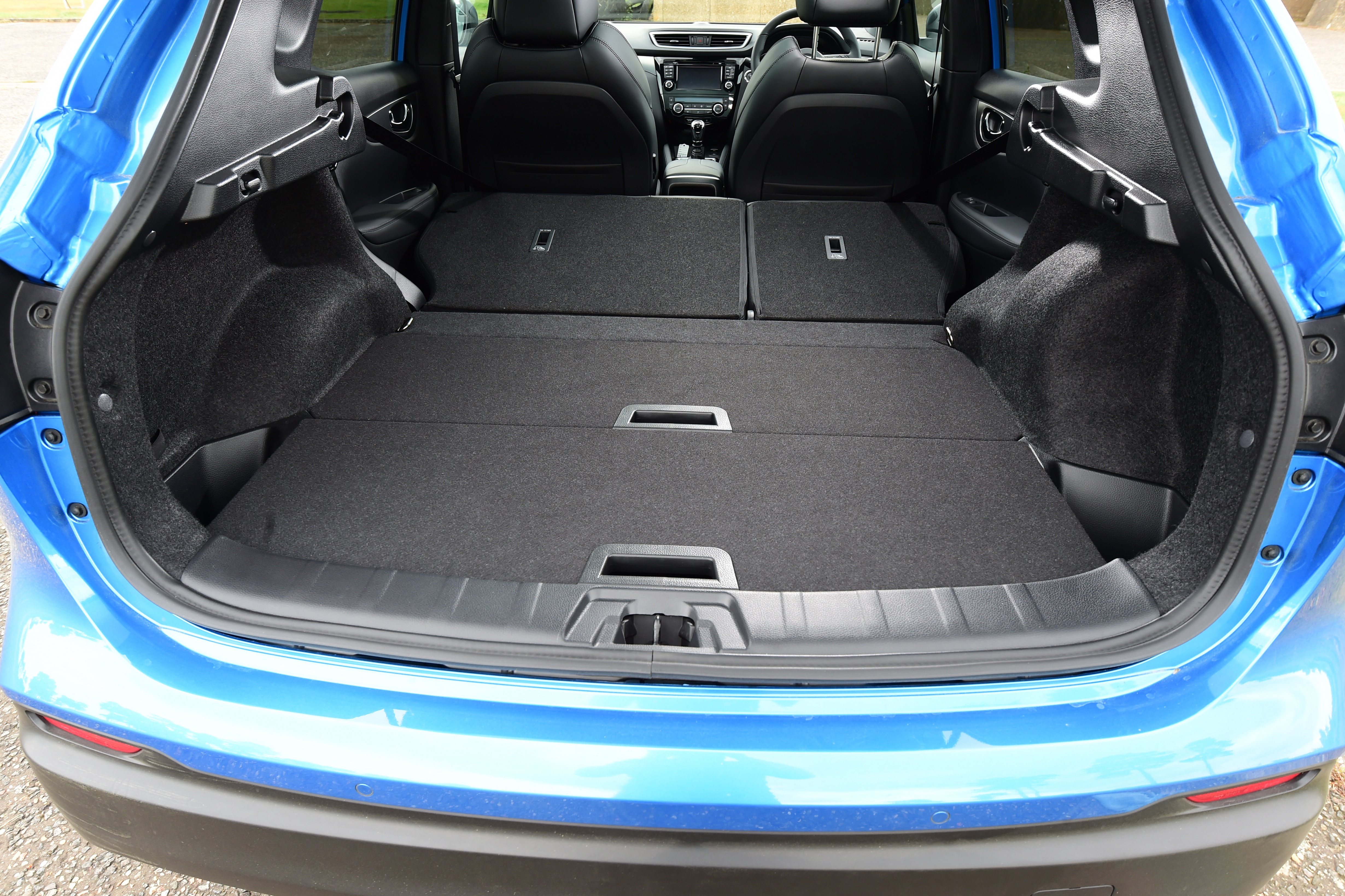 Nissan Qashqai - rear boot space with rear seats folded 