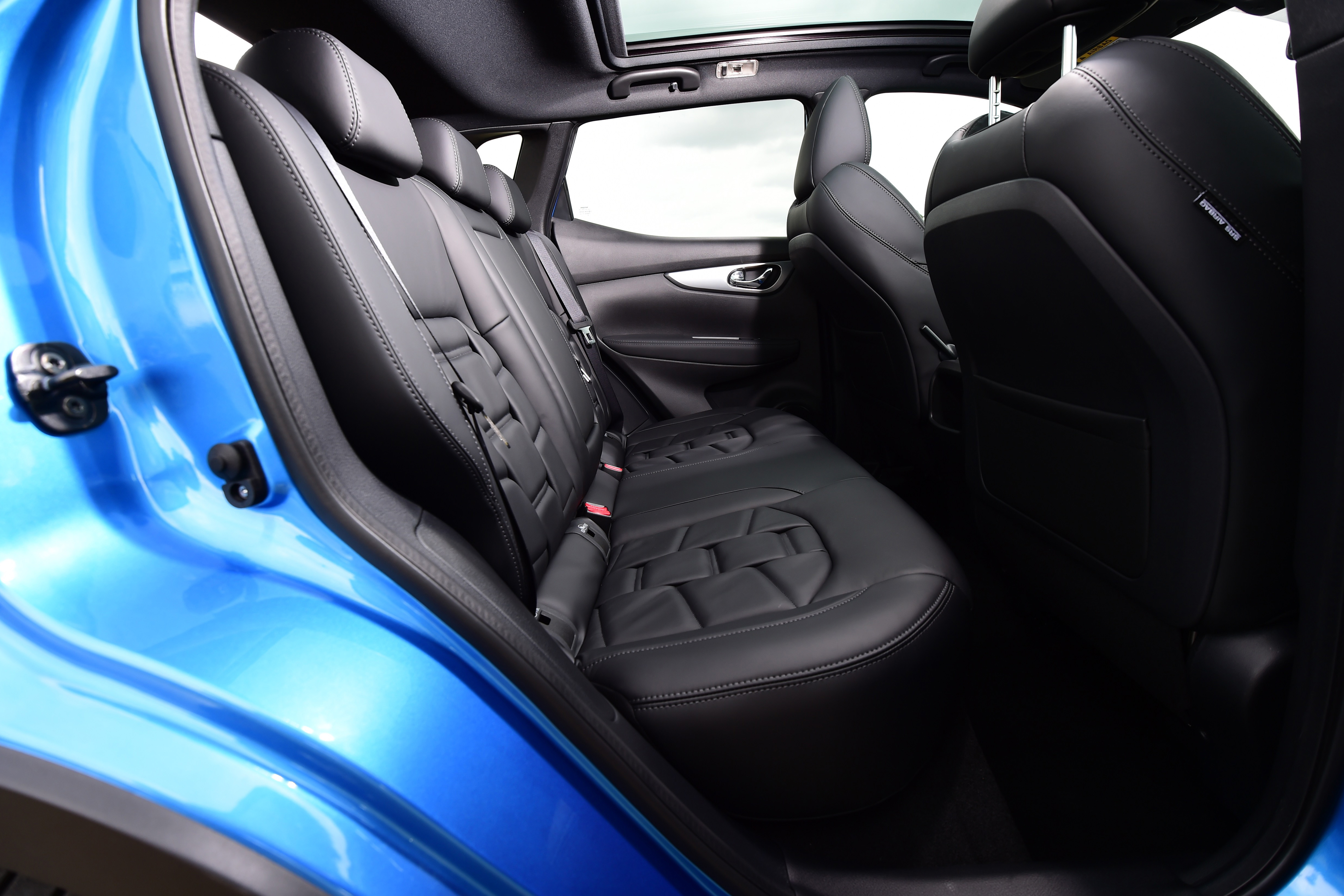 Nissan Qashqai - rear seats