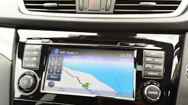 Nissan Qashqai - infotainment system