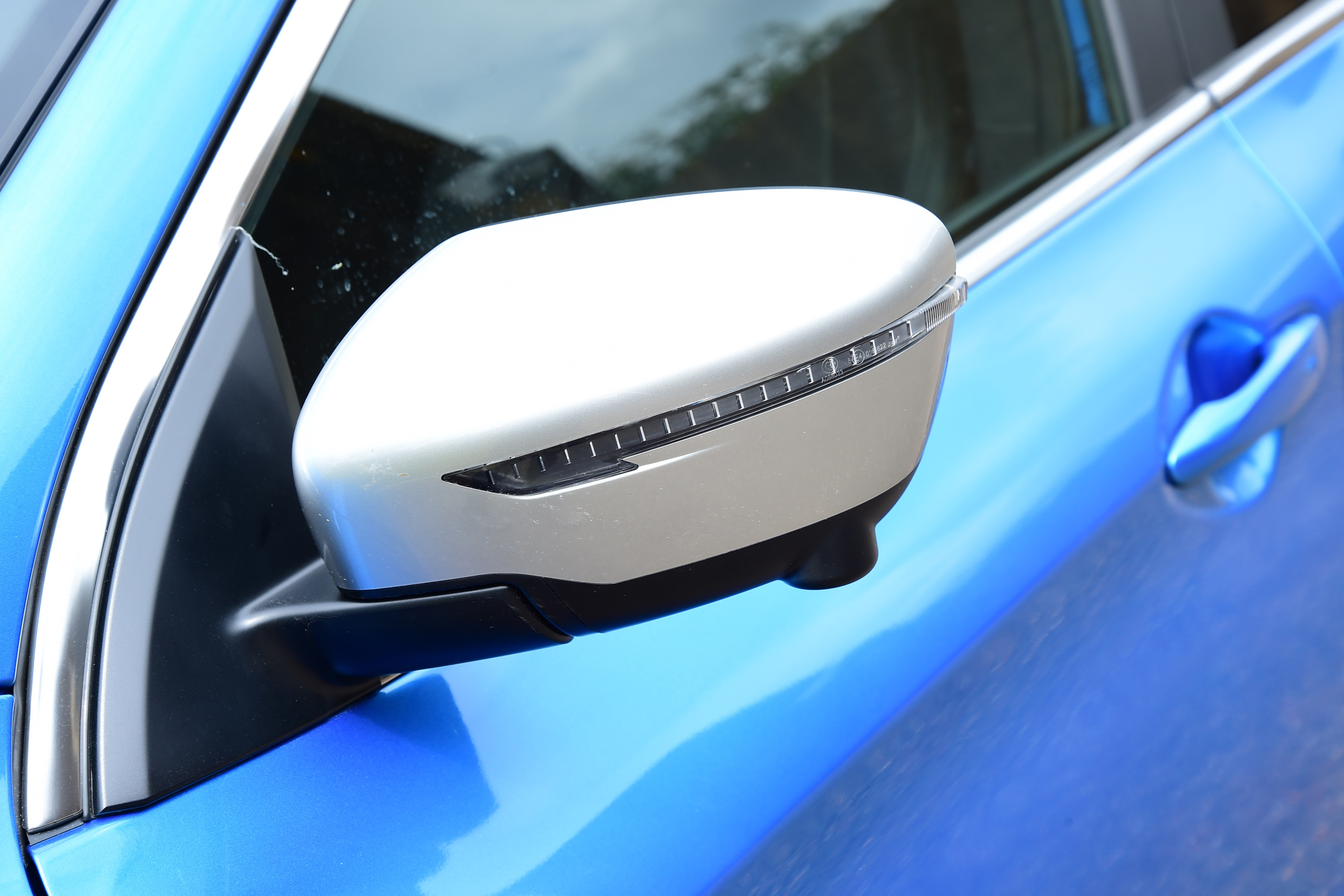 Nissan Qashqai - wing mirror 