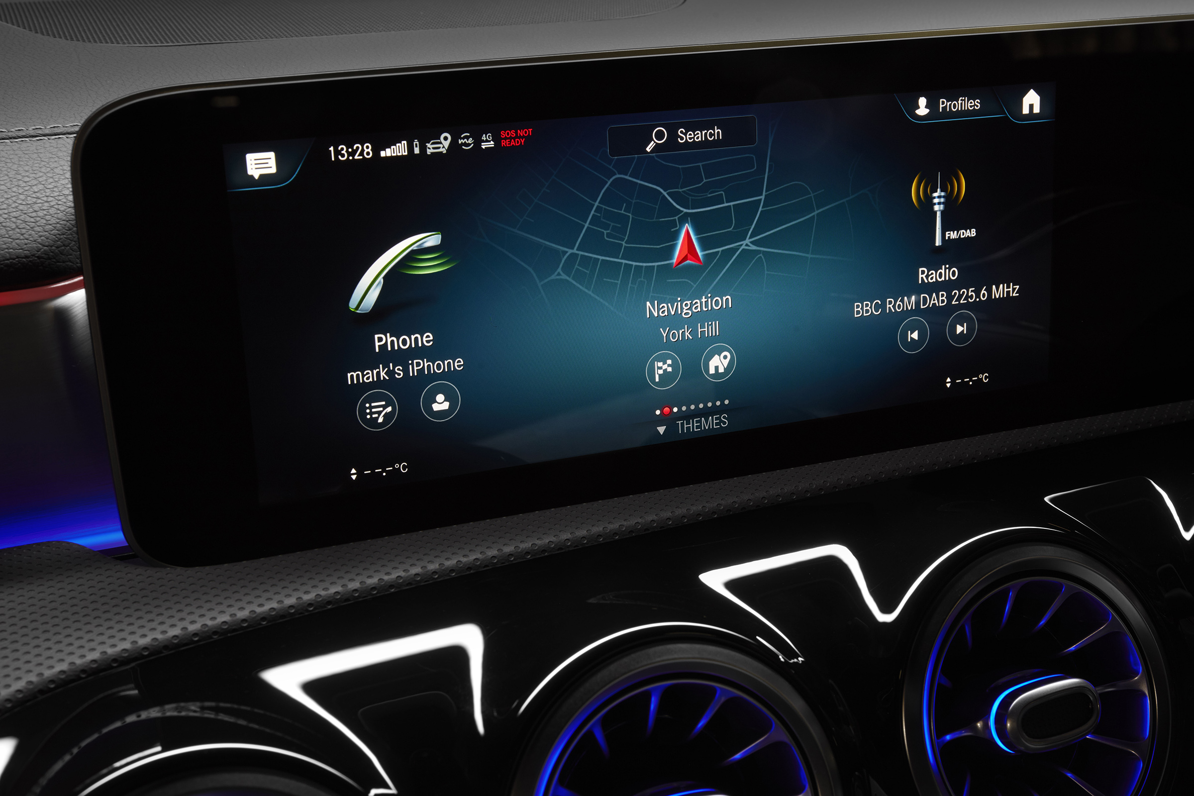 Mercedes CLA Shooting Brake infotainment screen