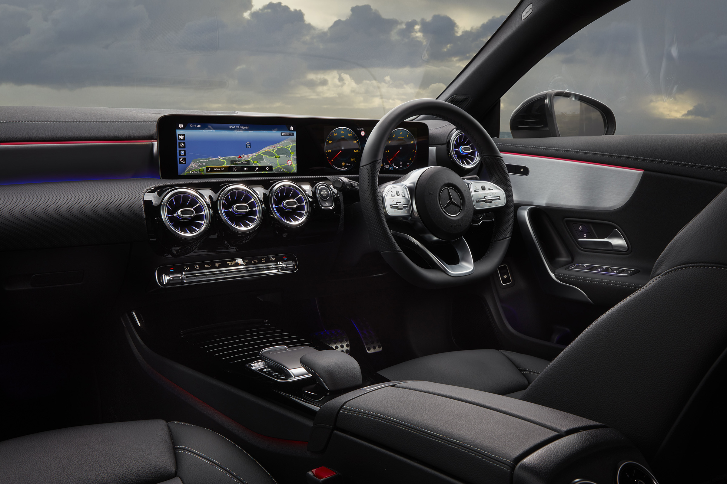 Mercedes CLA Shooting Brake interior