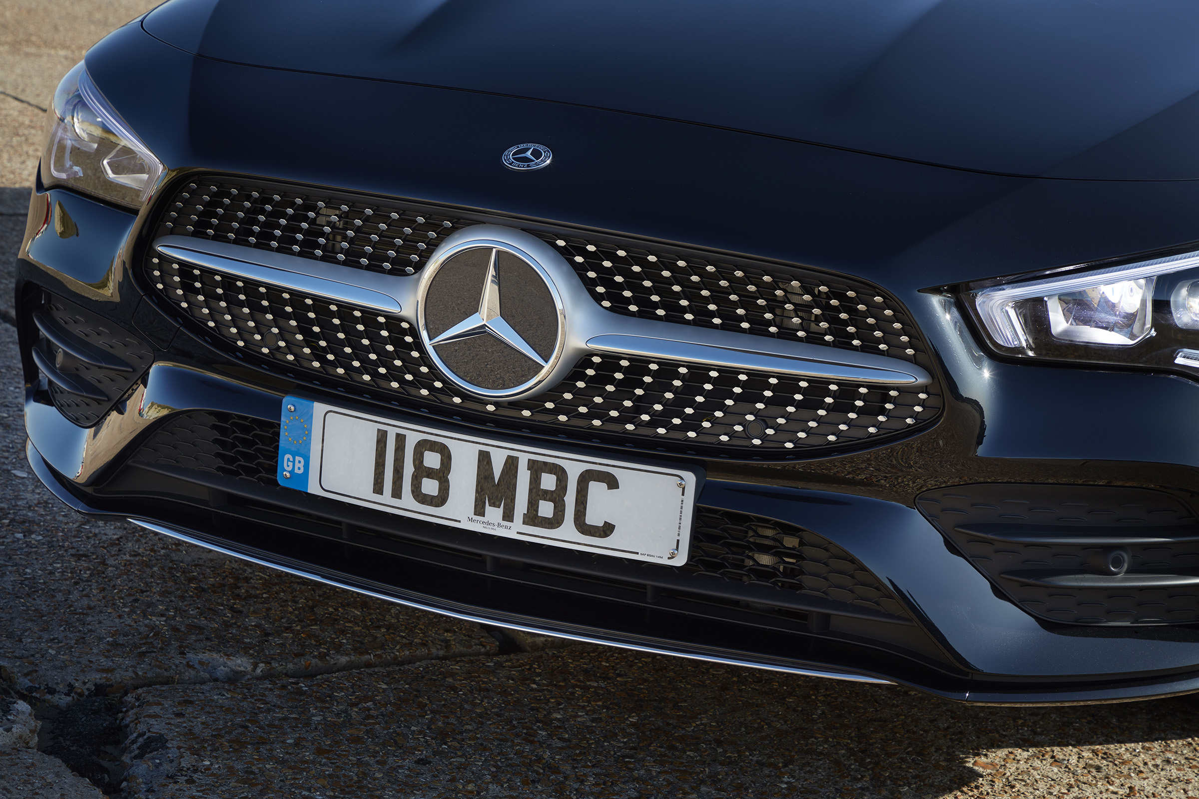 Mercedes CLA Shooting Brake grille