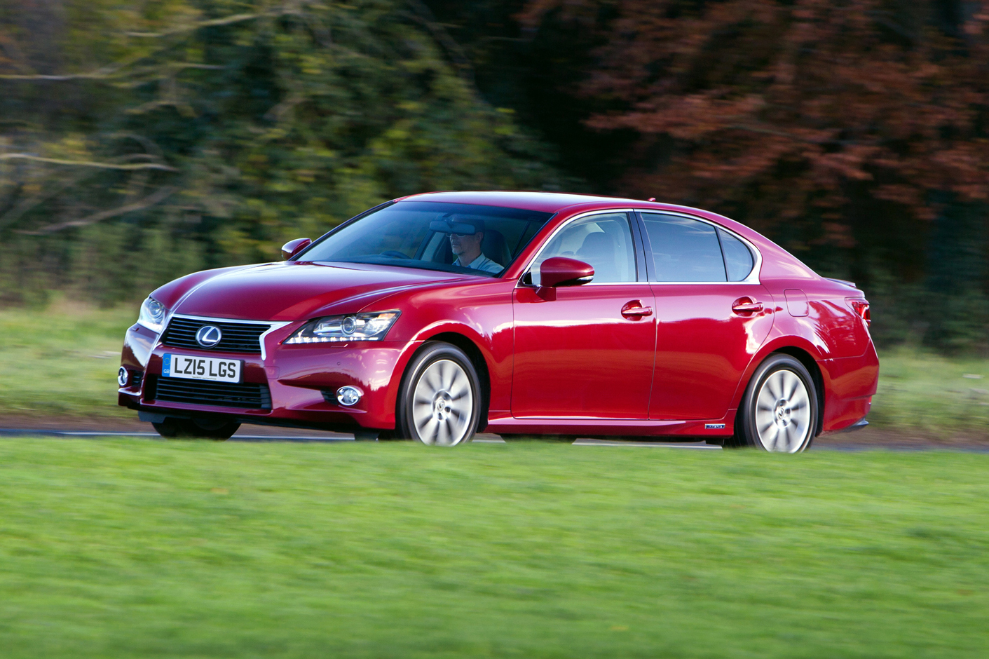 Lexus GS - front 3/4 dynamic 