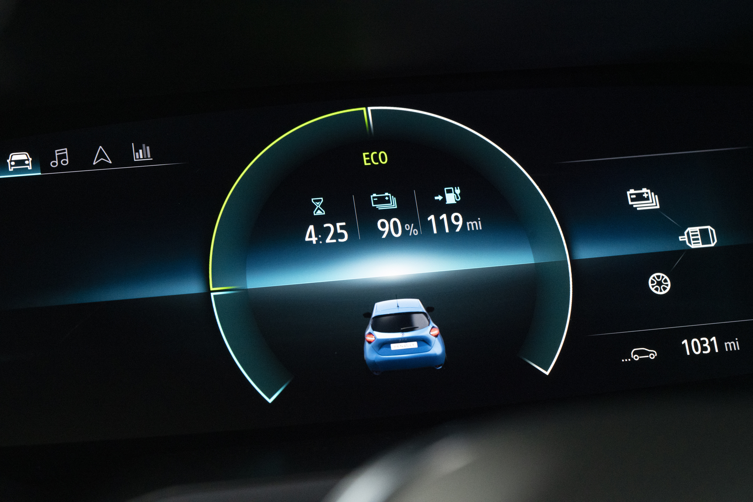 Renault ZOE - digital instrument cluster