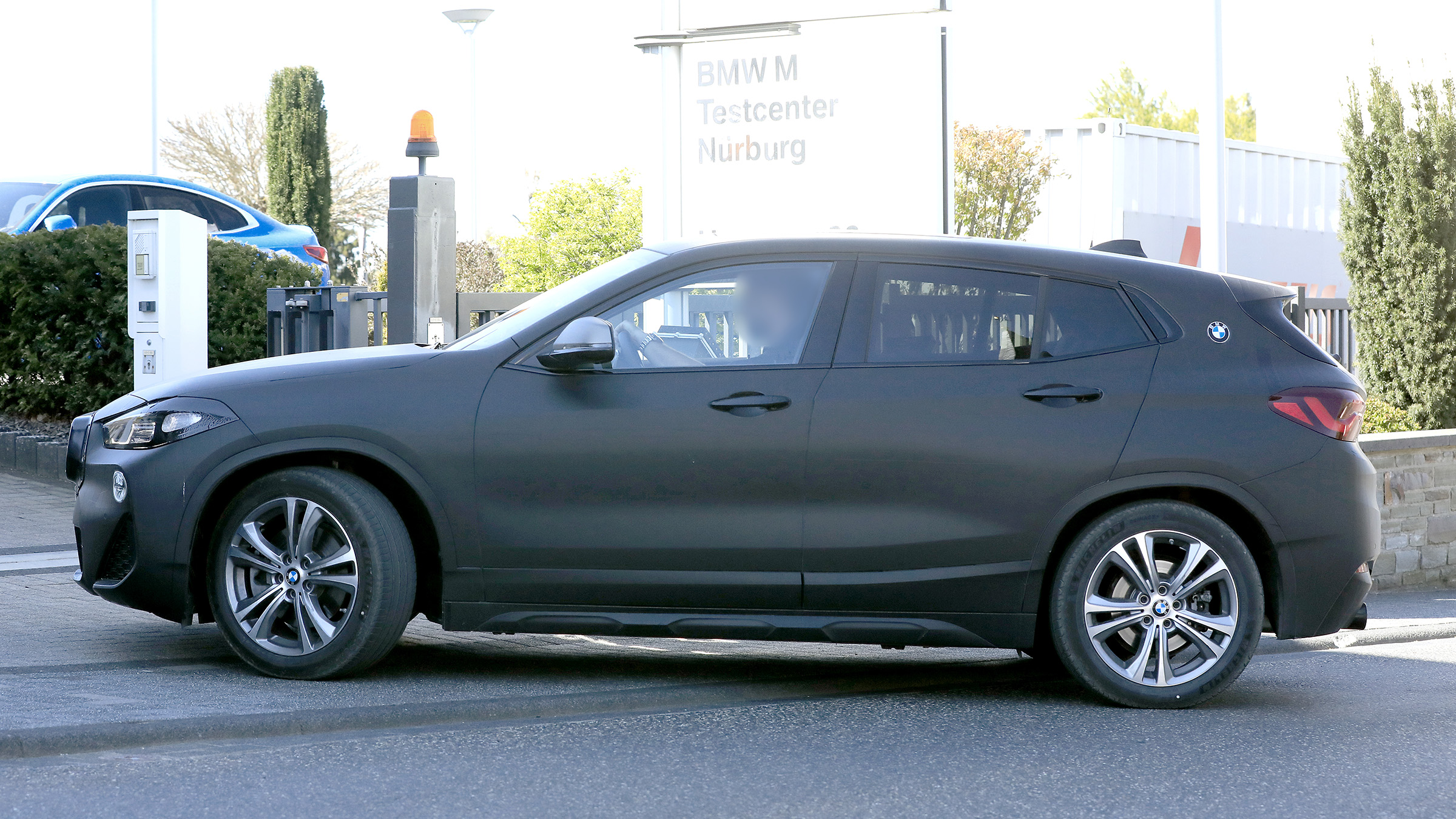 BMW X2 facelift side view