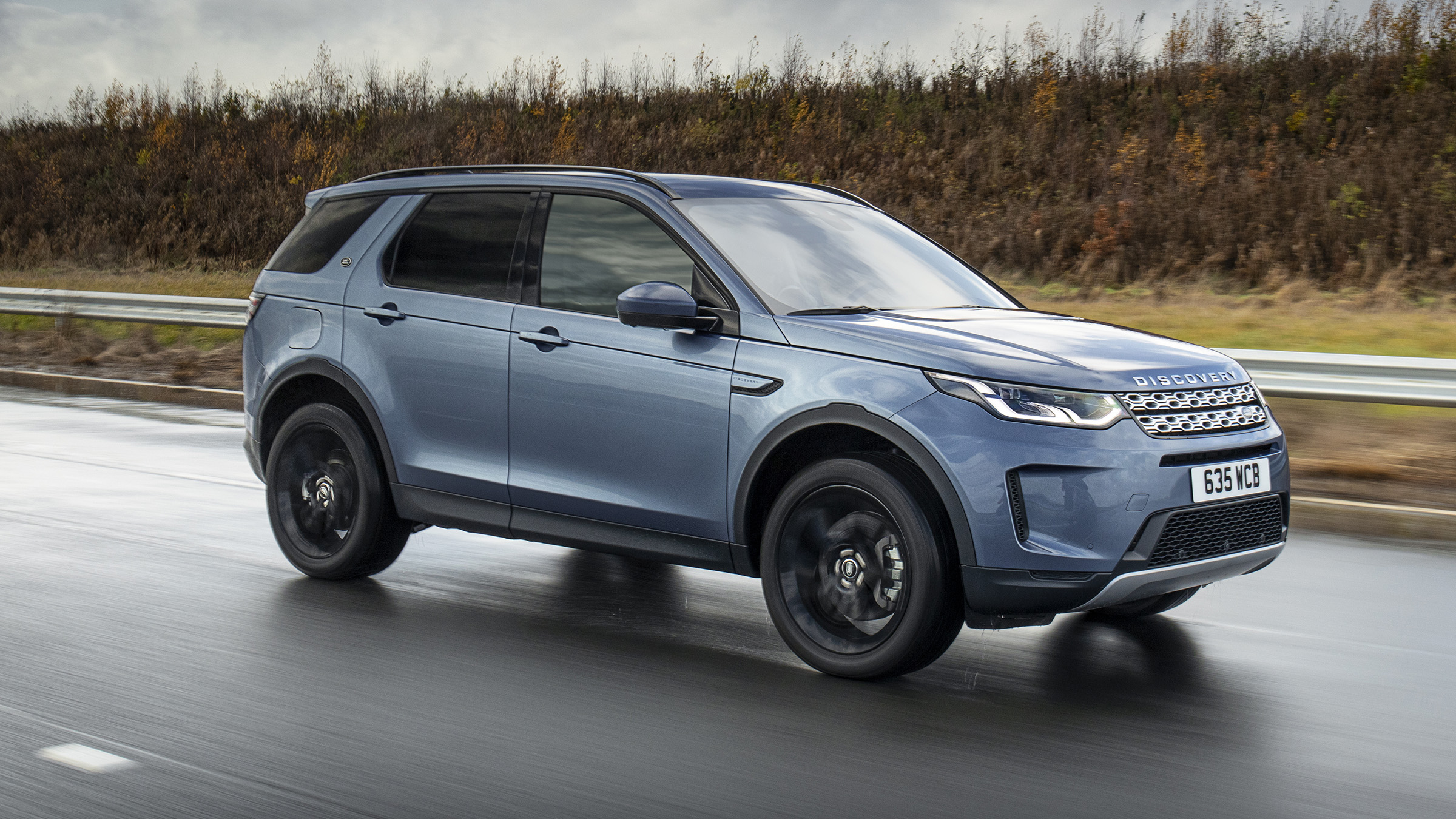 Land Rover Discovery Sport P300e