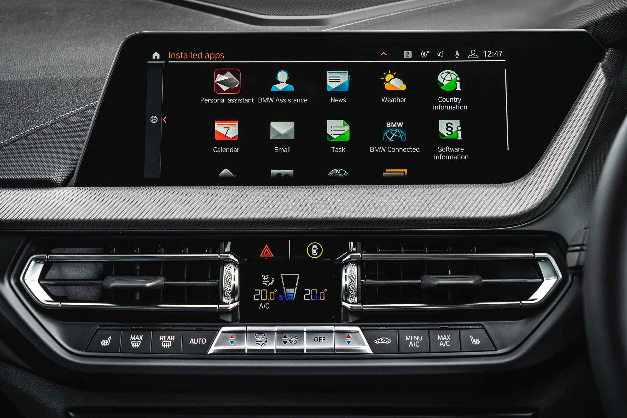 BMW M235i Gran Coupe saloon infotainment display