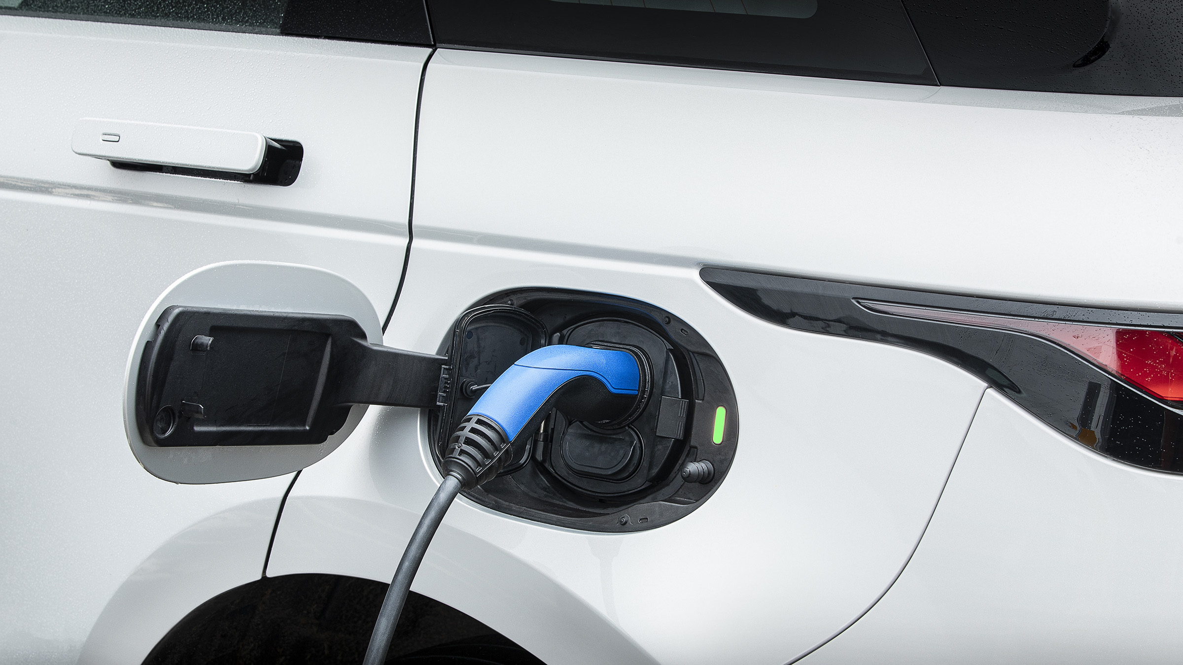 Range Rover Evoque P300e charging port
