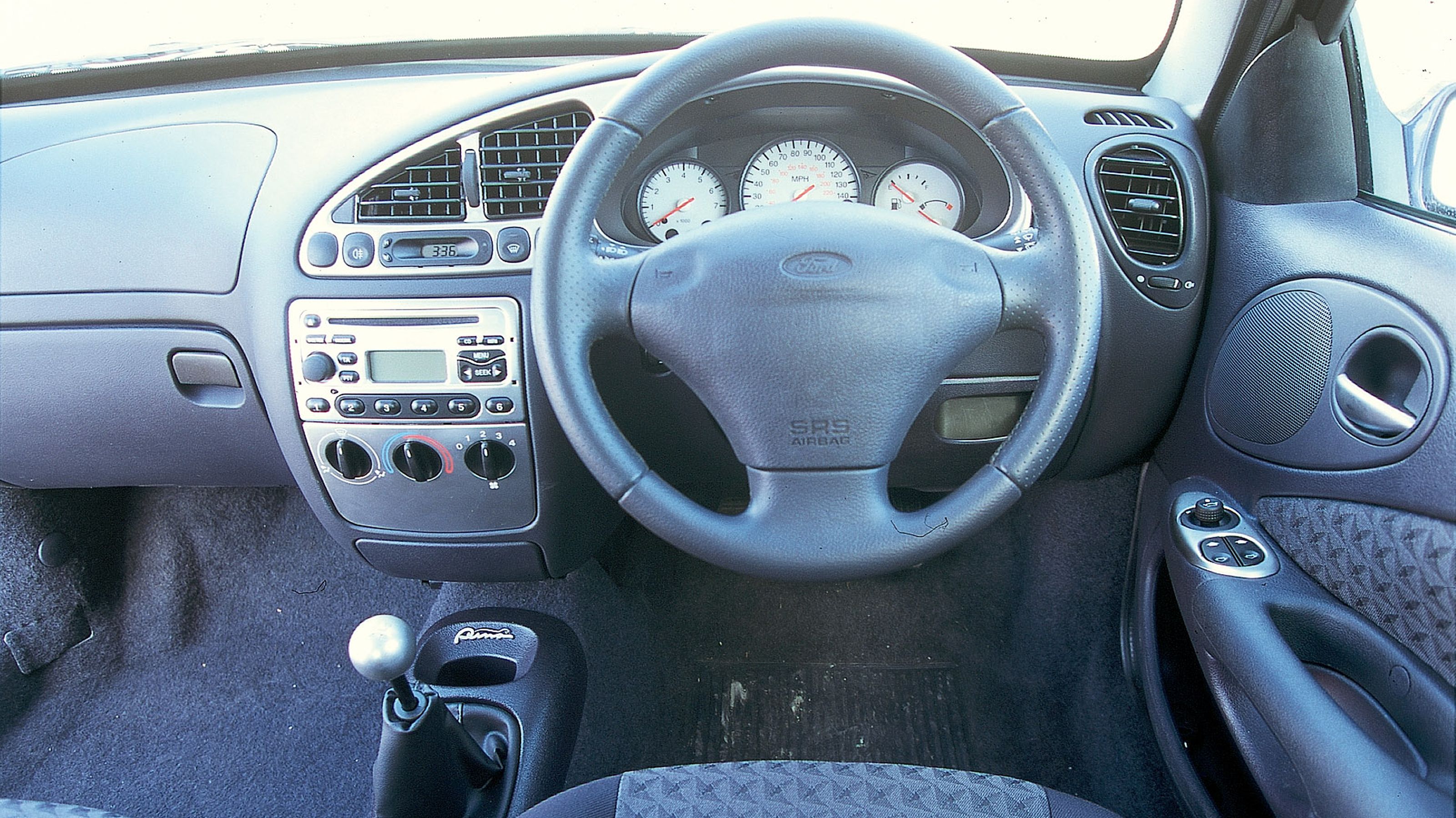 1997 Ford Puma - interior