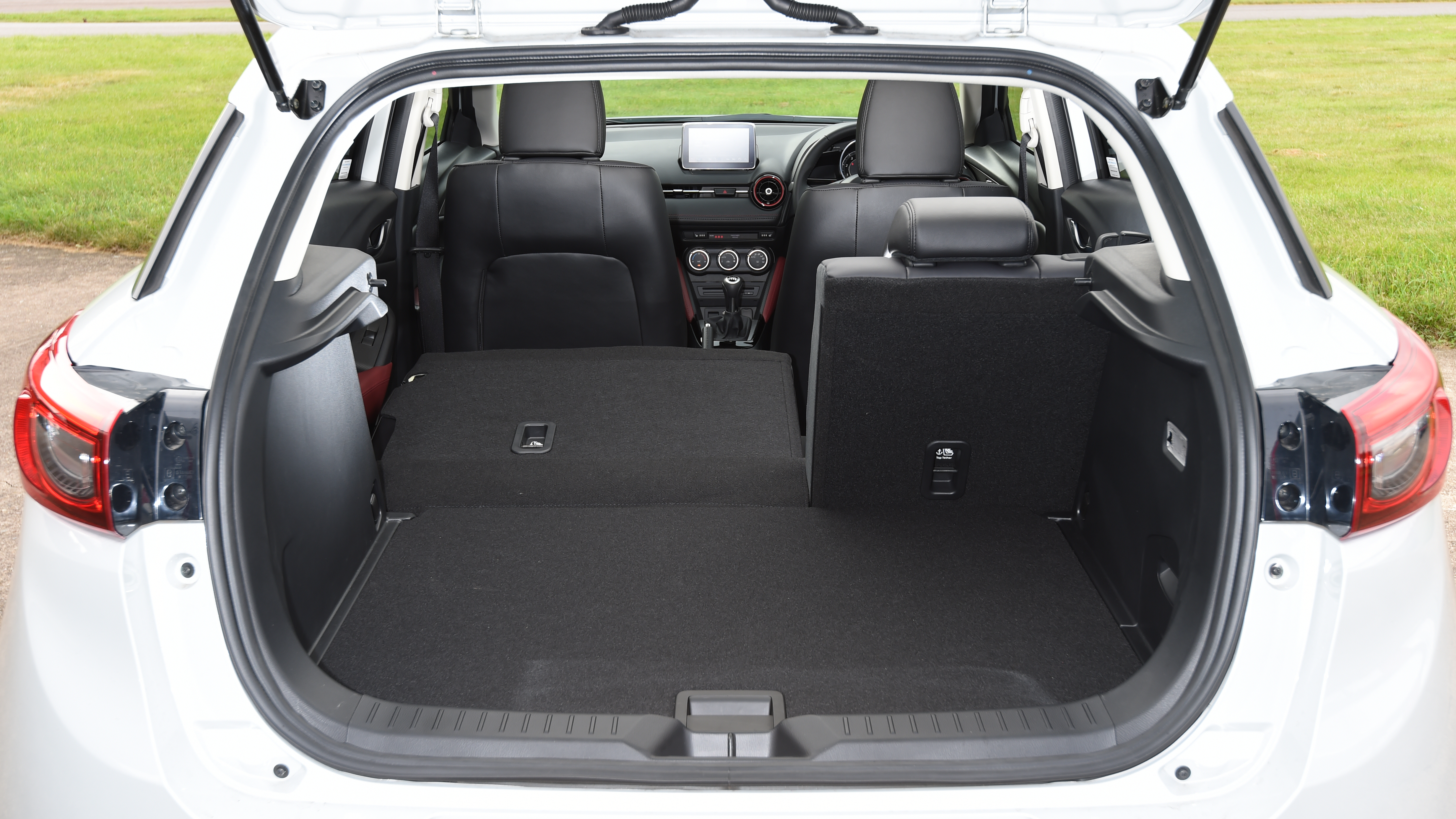 Mazda CX-3 - boot 