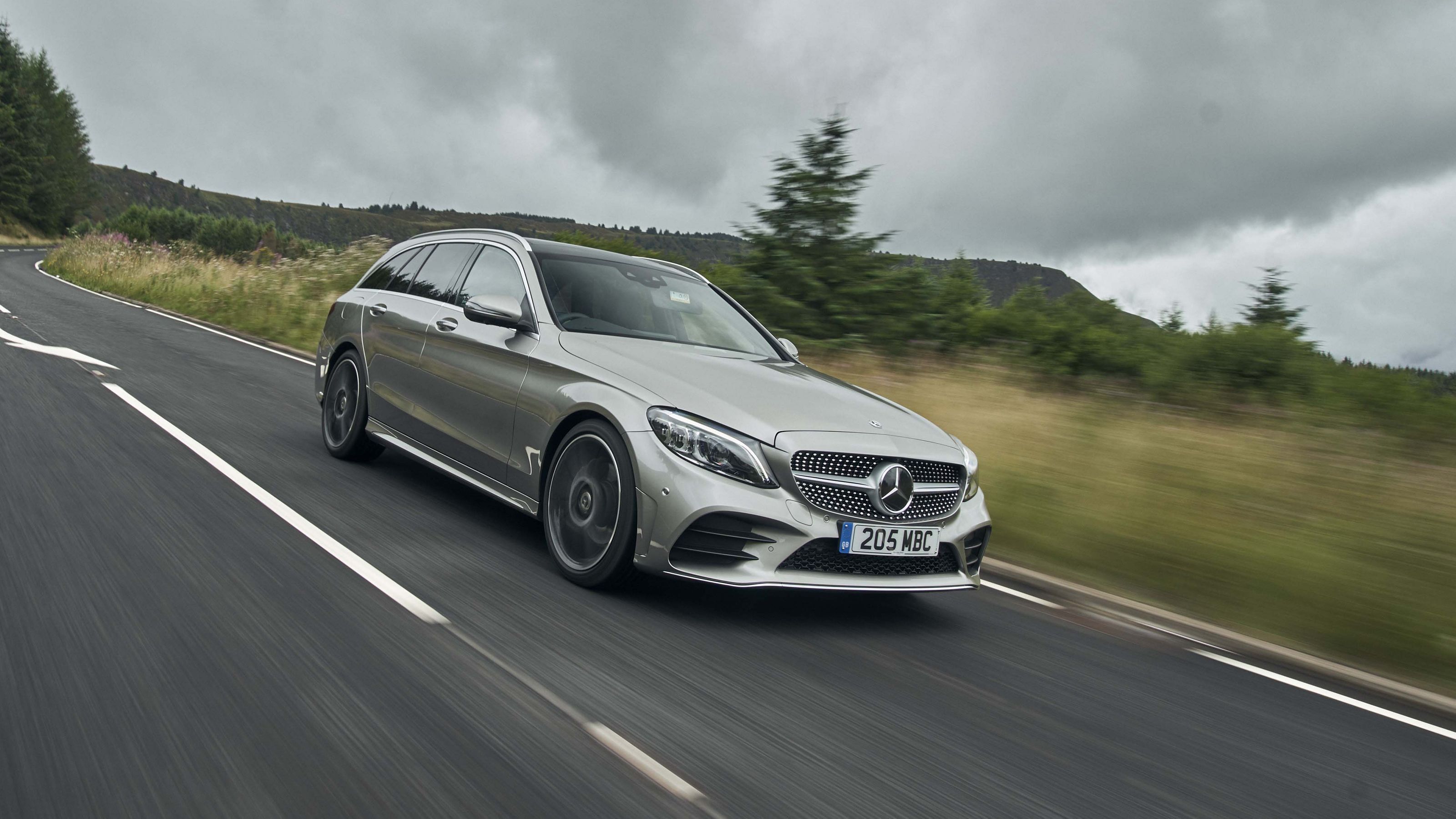 Mercedes C-Class Estate front 3/4 driving