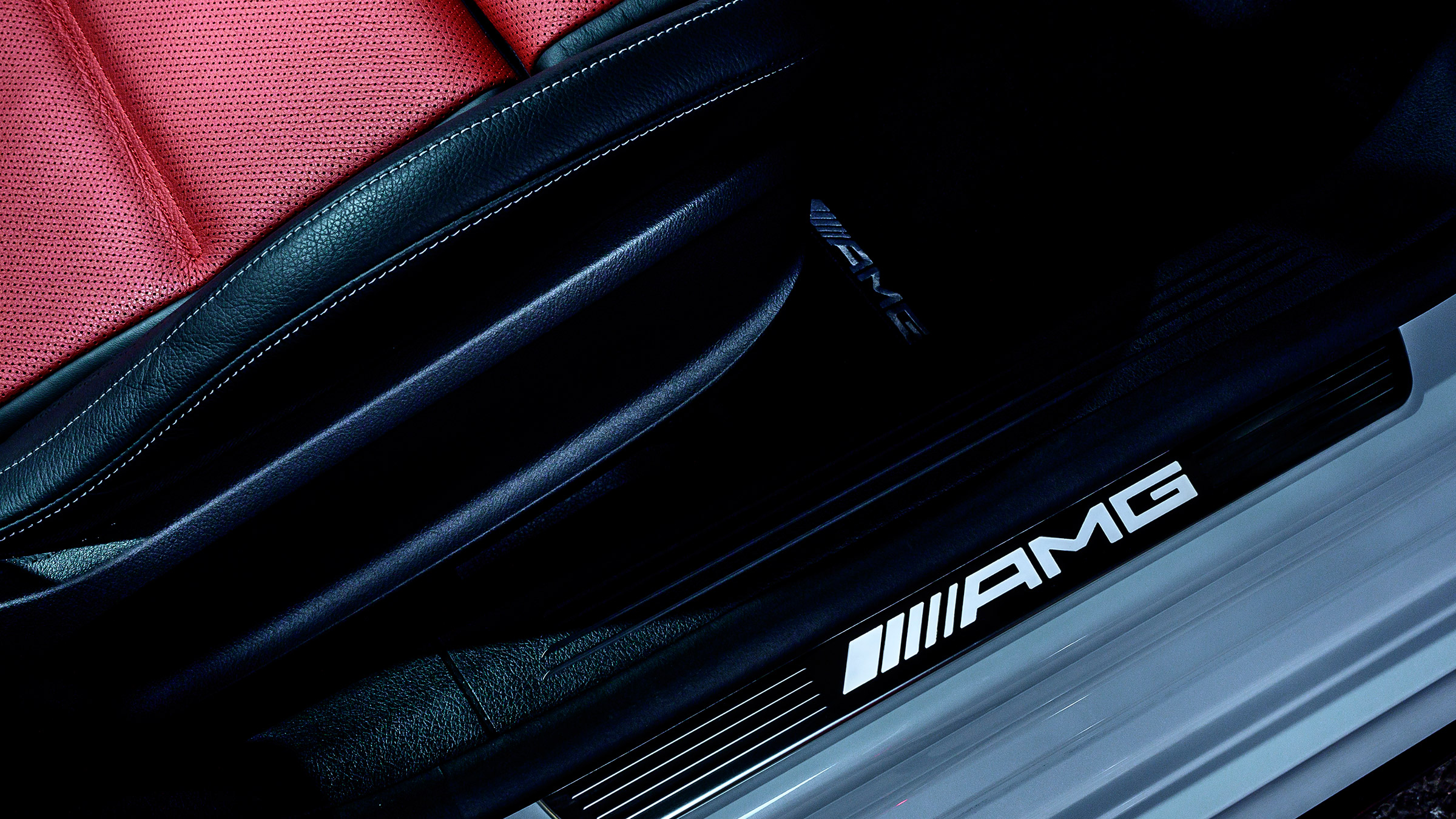 Mercedes-AMG CLA 45 saloon door sills