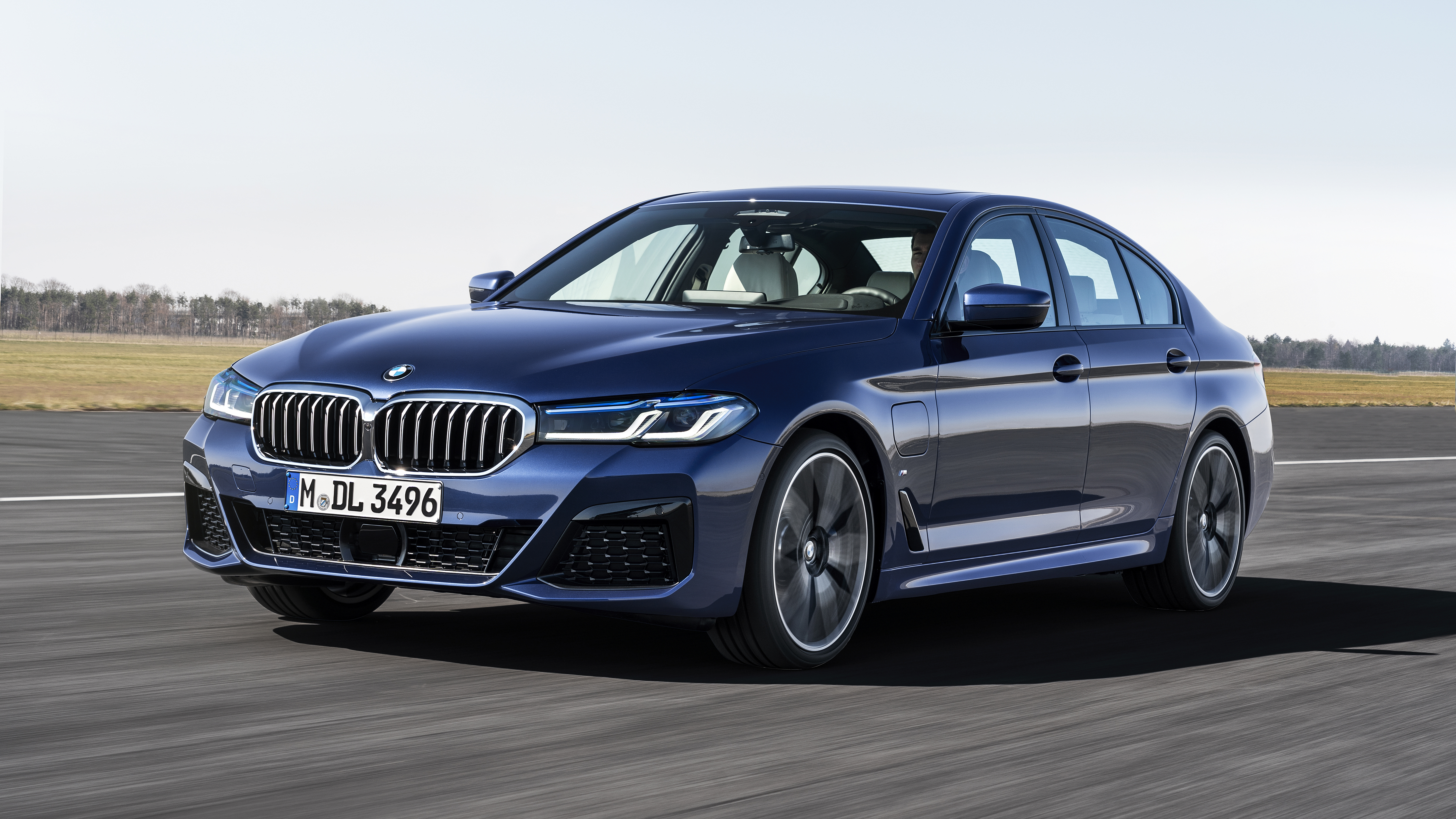New 2020 BMW 5 Series saloon - front 3/4 driving 
