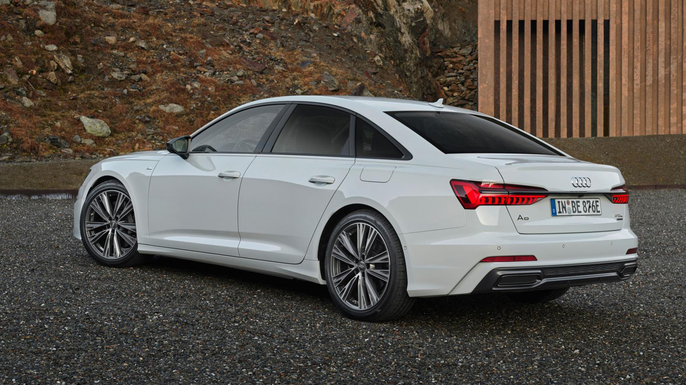Audi A6 50 TFSI e plug-in hybrid rear/side view