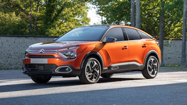 2020 Citroen C4 - front 3/4 view