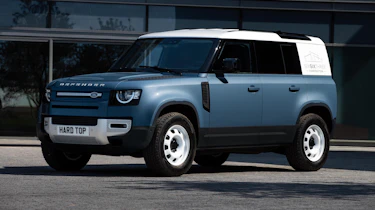 2020 Land Rover Defender 110 Hard Top - front 3/4 static