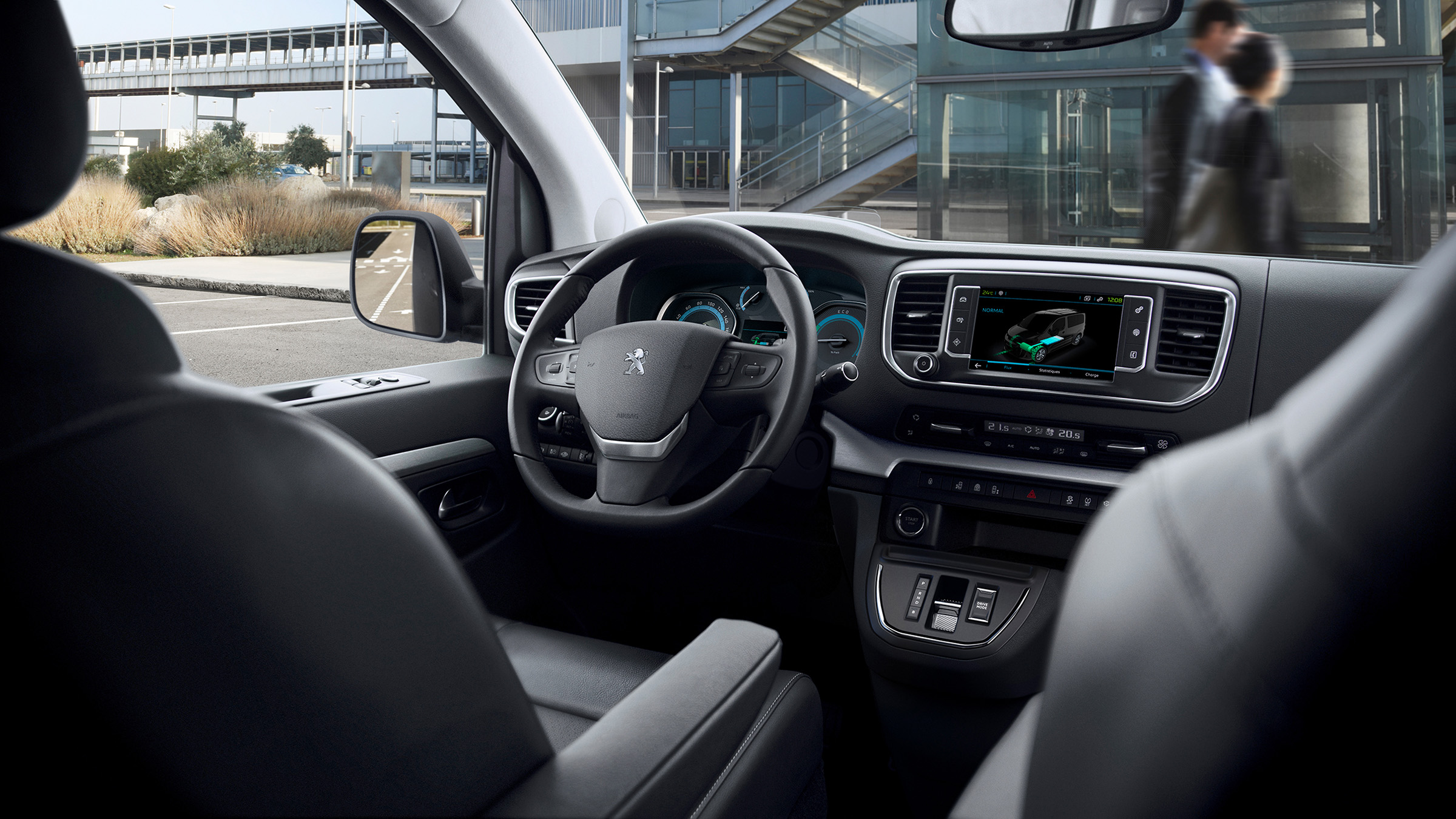 Peugeot e-Traveller interior