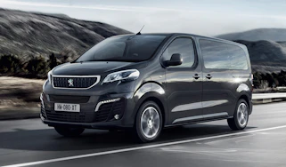 Peugeot e-Traveller driving