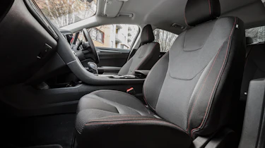 Ford Mondeo hatchback front seats