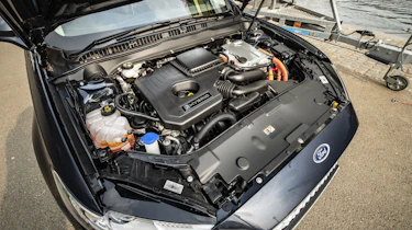 Ford Mondeo Estate engine bay