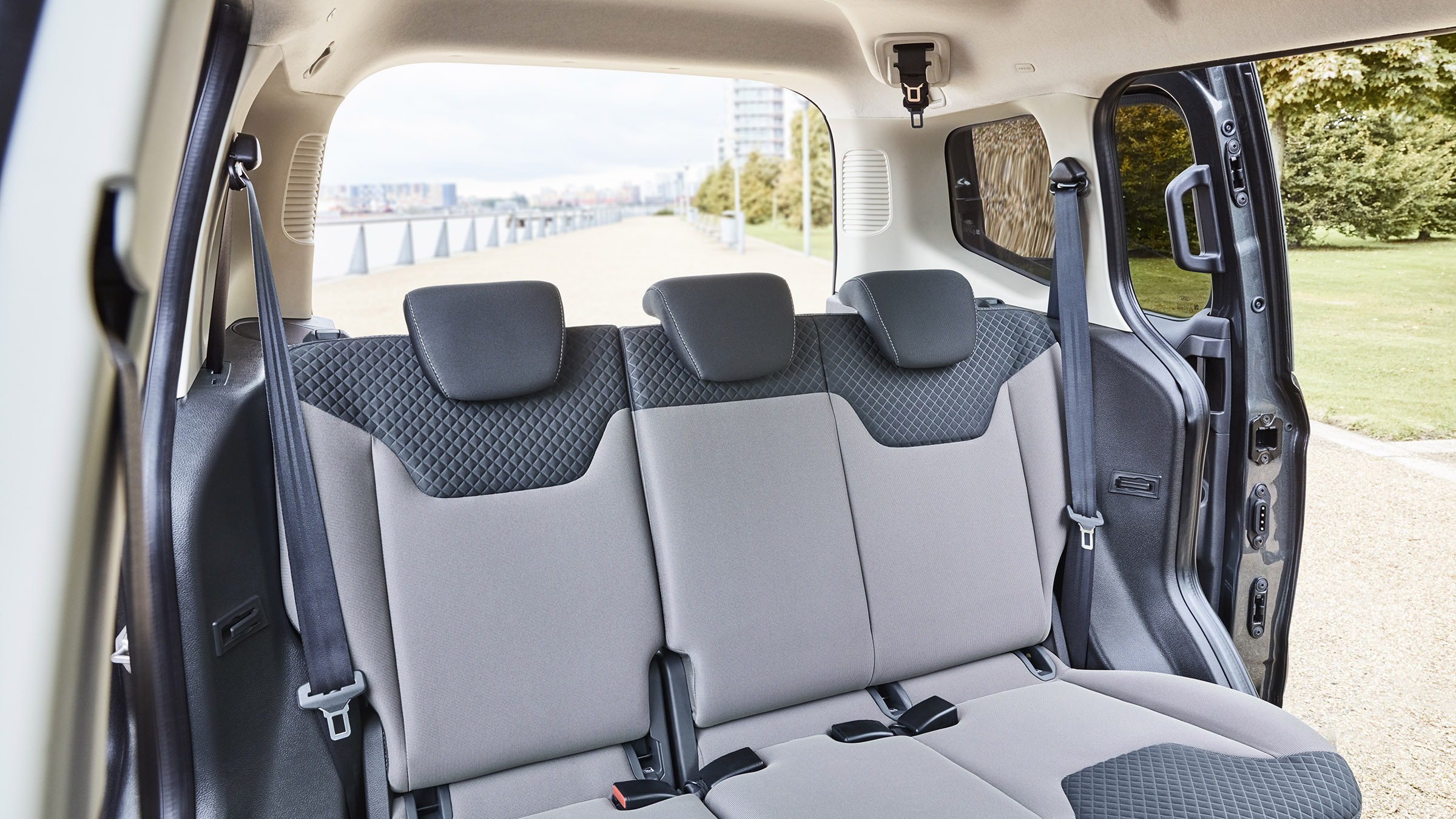 Ford Tourneo Courier rear seats