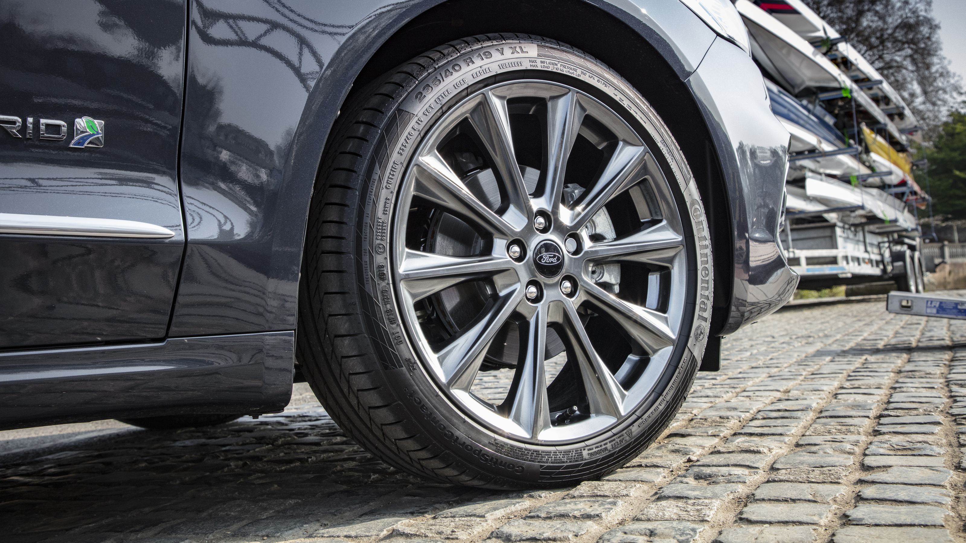 Ford Mondeo Estate alloy wheels