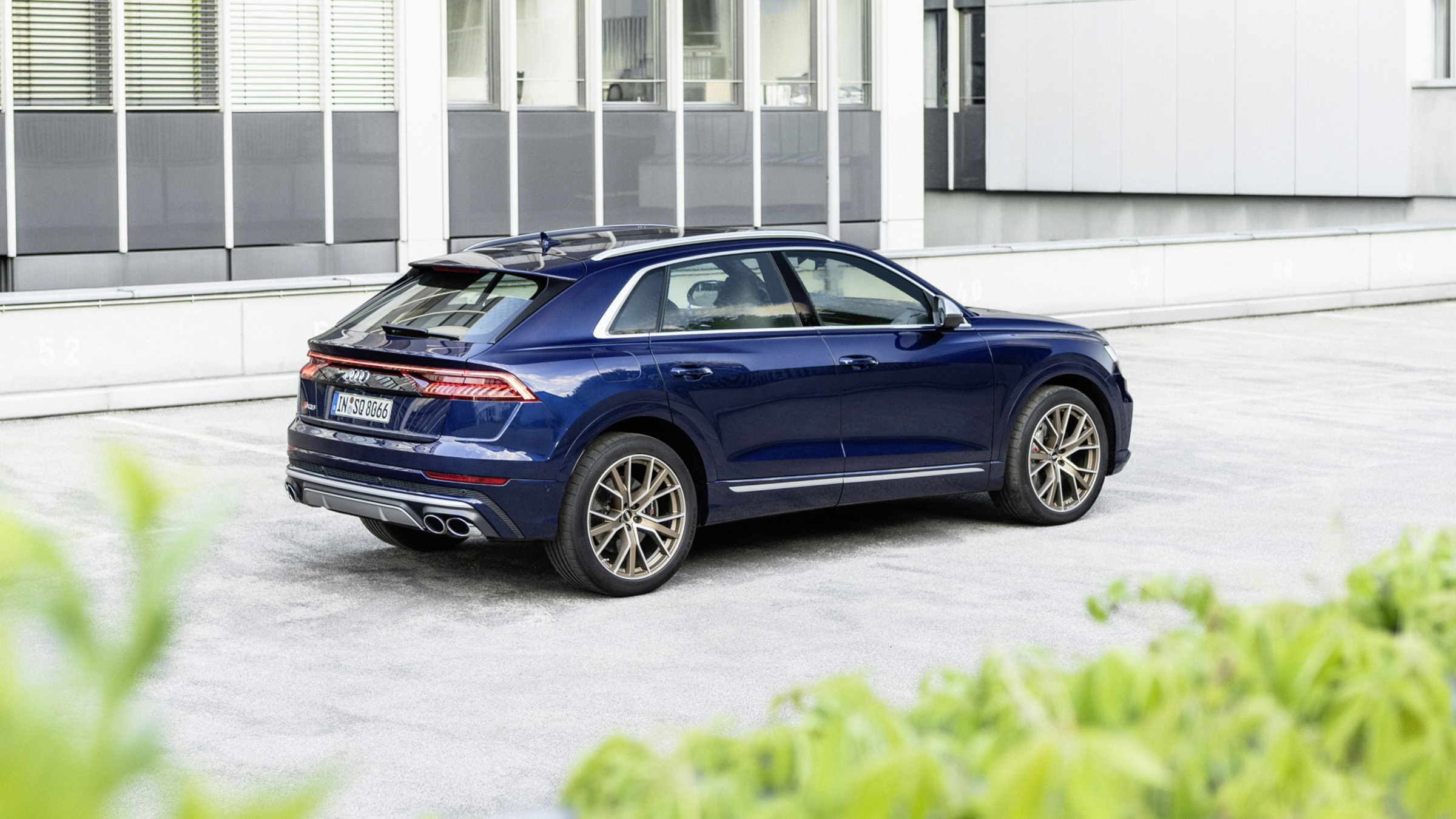 Audi SQ8 rear view
