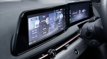 Nissan Ariya screens