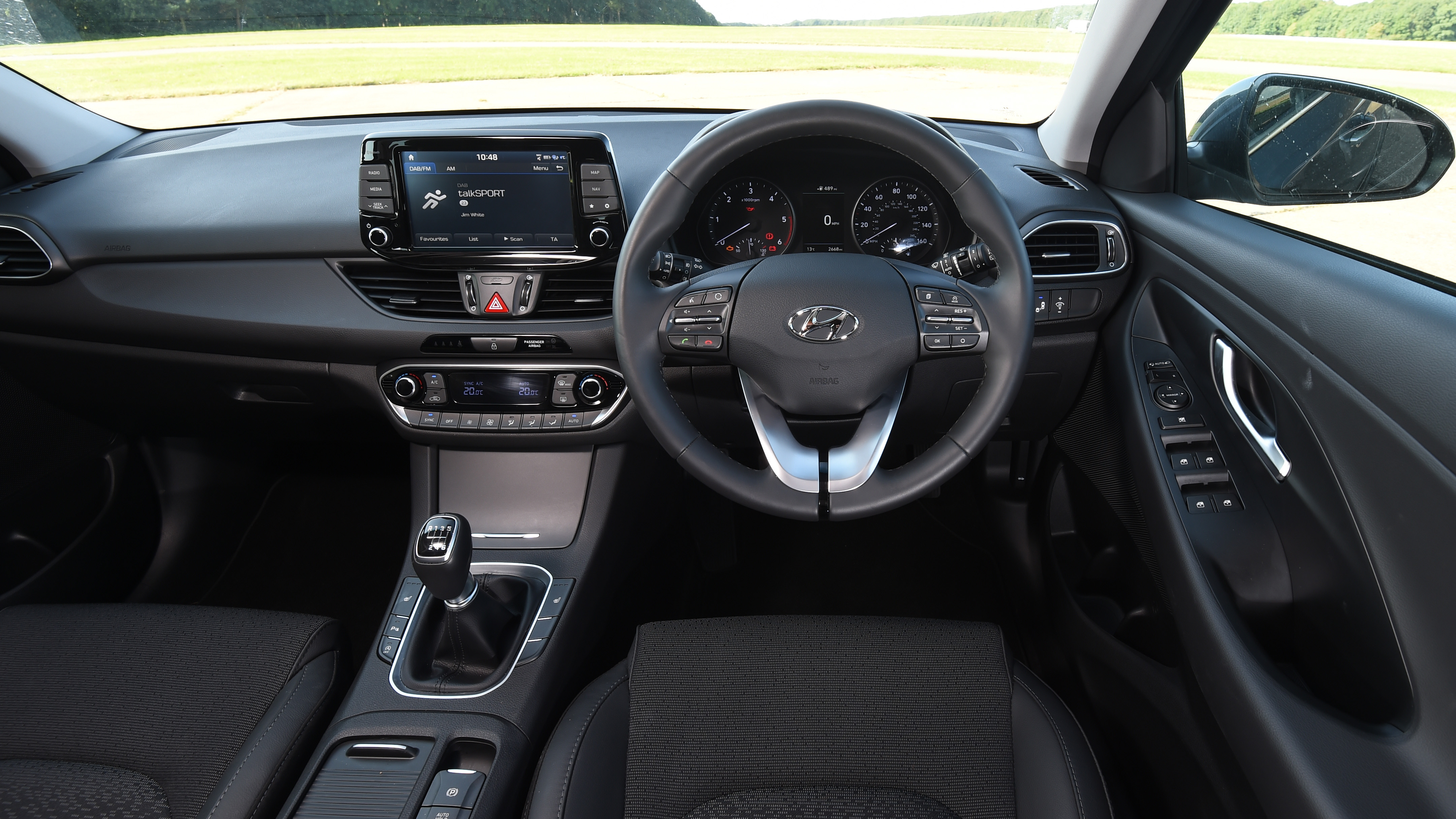 Hyundai i30 Tourer - interior 
