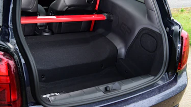 MINI JCW GP - boot space